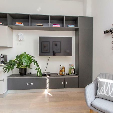 Luxury And Spacious Apartment ميلان المظهر الخارجي الصورة