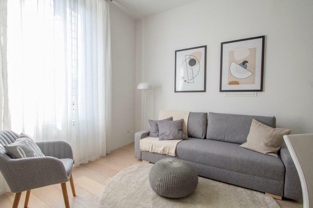 Luxury And Spacious Apartment ميلان المظهر الخارجي الصورة