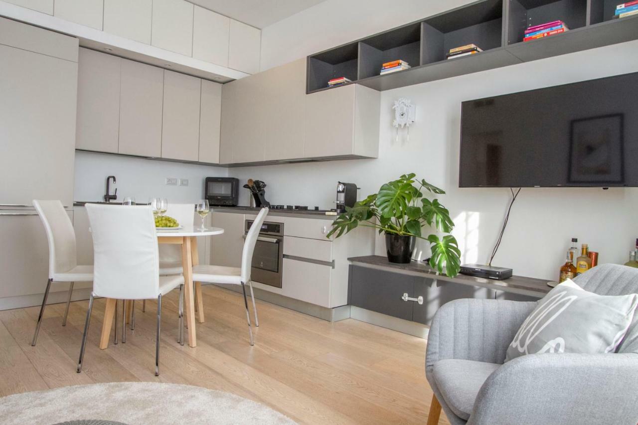 Luxury And Spacious Apartment ميلان المظهر الخارجي الصورة