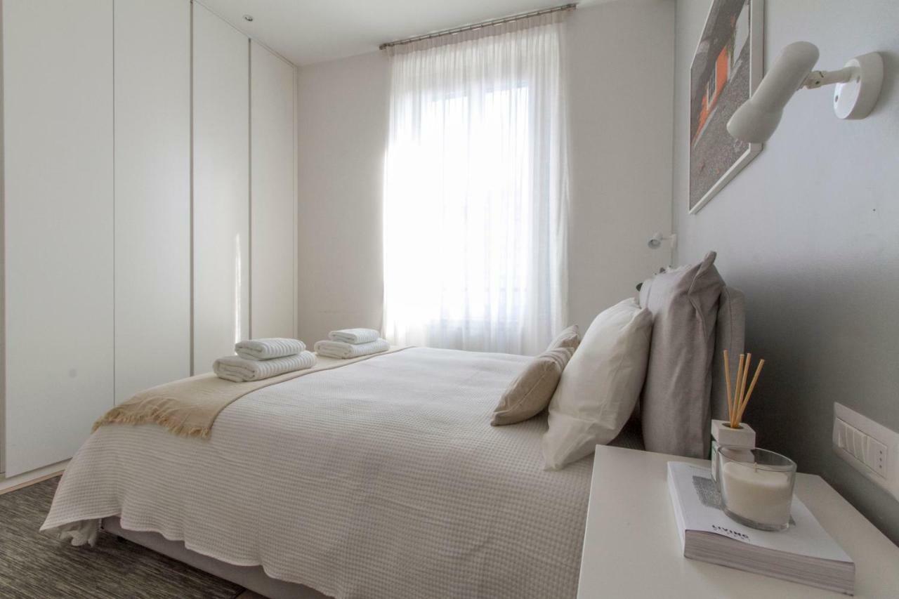 Luxury And Spacious Apartment ميلان المظهر الخارجي الصورة